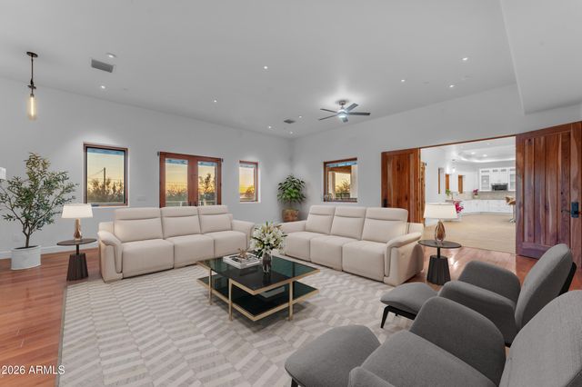 4937 E ROCKRIDGE Road, Phoenix, AZ 85018