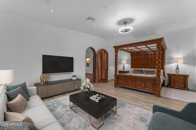 4937 E ROCKRIDGE Road, Phoenix, AZ 85018