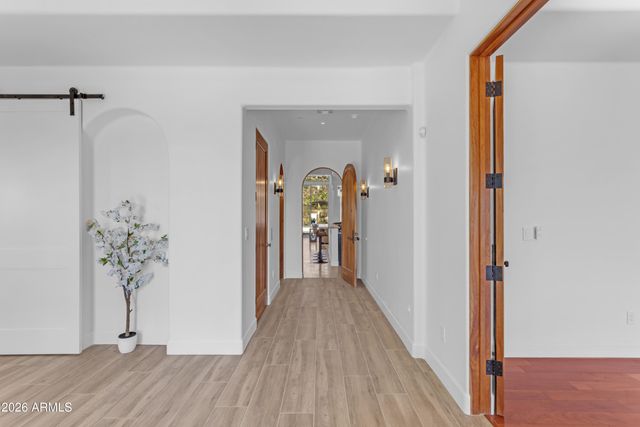 4937 E ROCKRIDGE Road, Phoenix, AZ 85018