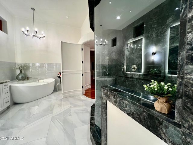 4937 E ROCKRIDGE Road, Phoenix, AZ 85018