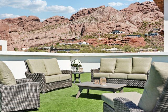 4937 E ROCKRIDGE Road, Phoenix, AZ 85018