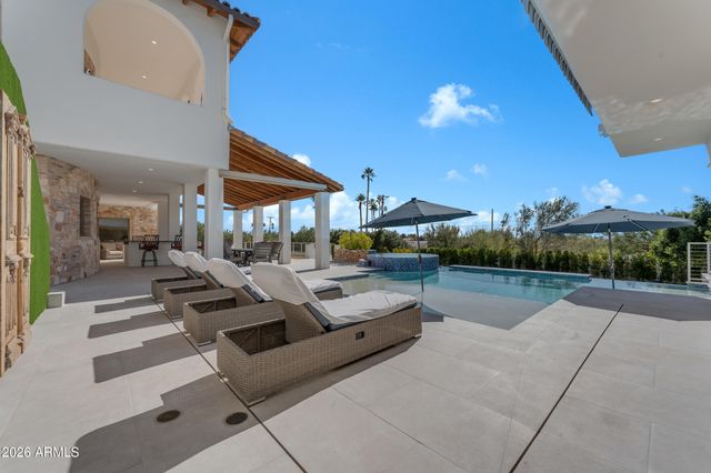 4937 E ROCKRIDGE Road, Phoenix, AZ 85018