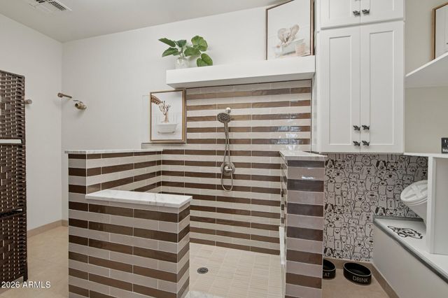 4937 E ROCKRIDGE Road, Phoenix, AZ 85018