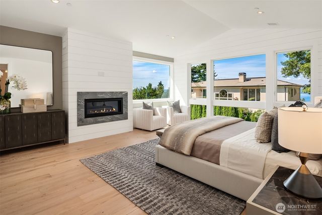 9812 NE 31st Street, Bellevue, WA 98004