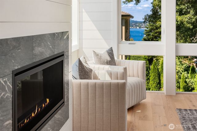 9812 NE 31st Street, Bellevue, WA 98004