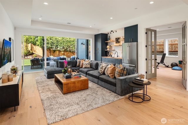 9812 NE 31st Street, Bellevue, WA 98004