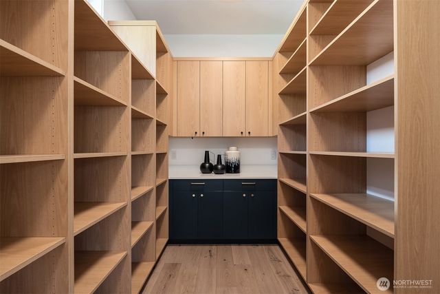 9812 NE 31st Street, Bellevue, WA 98004