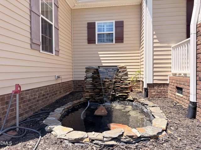 94 Hill Row Lane, Clayton, NC 27527