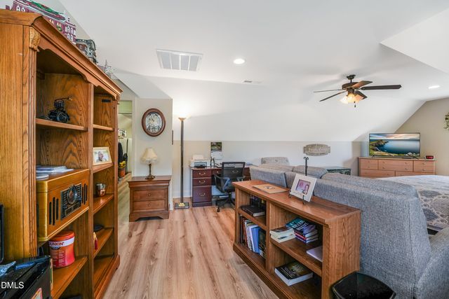 94 Hill Row Lane, Clayton, NC 27527