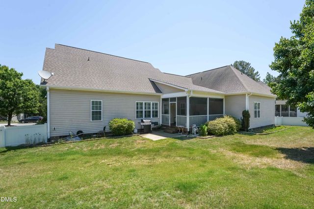 94 Hill Row Lane, Clayton, NC 27527