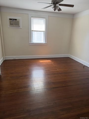 15 Miller Street Lower, Glen Cove, NY 11542