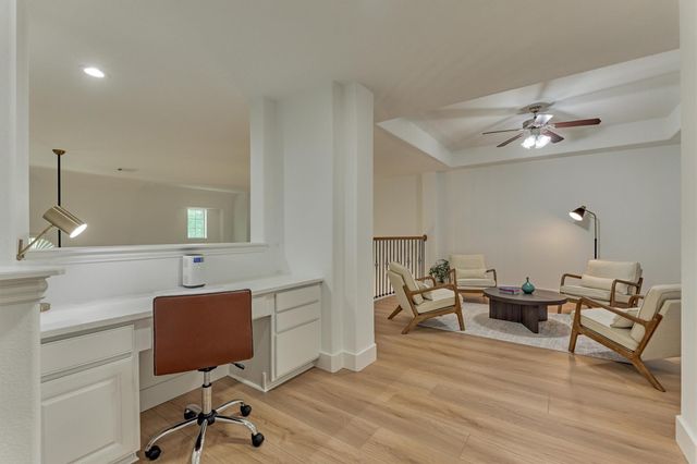 27 Medley Lane, The Woodlands, TX 77382