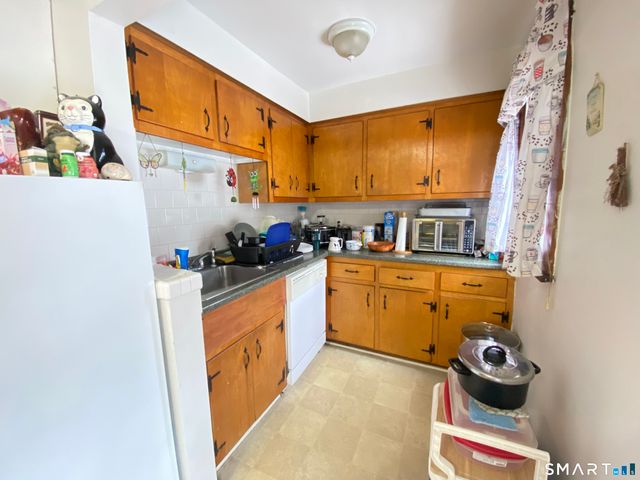 22 Beechwood Avenue, Torrington, CT 06790