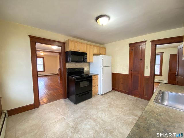 22 Beechwood Avenue, Torrington, CT 06790