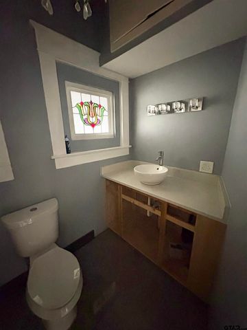 214 N TEXAS, Pittsburg, TX 75686