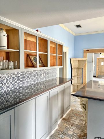 214 N TEXAS, Pittsburg, TX 75686