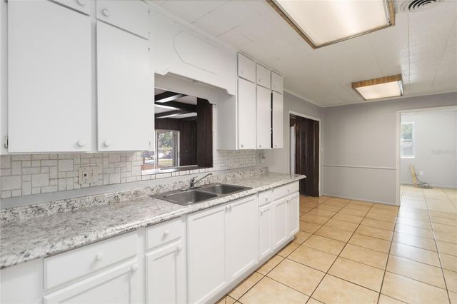 1841 N POWERS DRIVE, Orlando, FL 32818