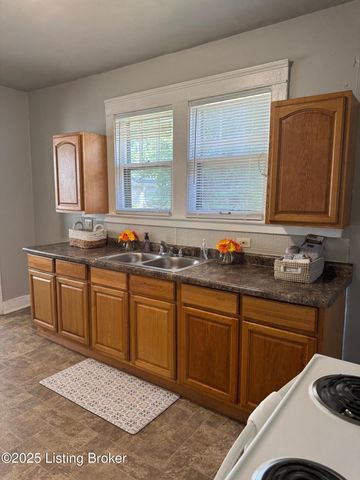 125 N 46th St, Louisville, KY 40212