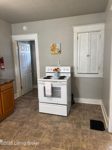 125 N 46th St, Louisville, KY 40212