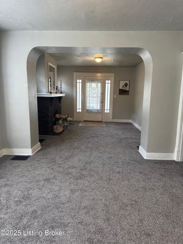 125 N 46th St, Louisville, KY 40212