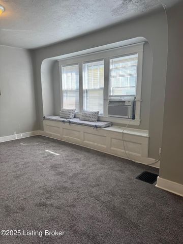 125 N 46th St, Louisville, KY 40212