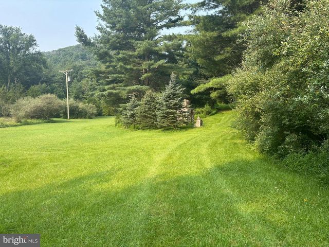 937 WILDLIFE DR, Lost City, WV 26810