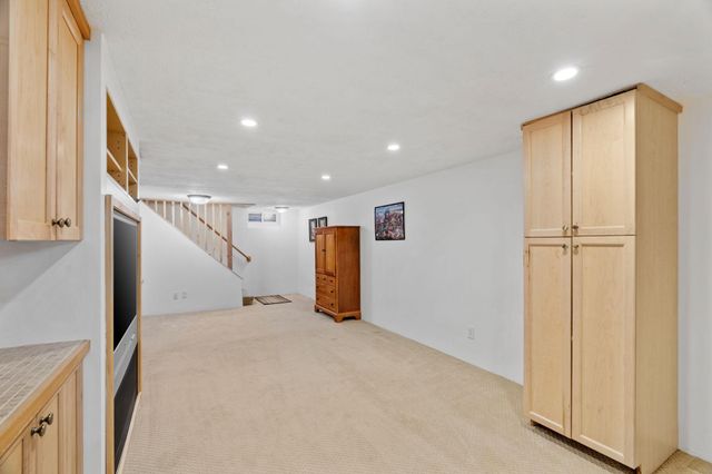 950 Blackoaks Lane, Anoka, MN 55303