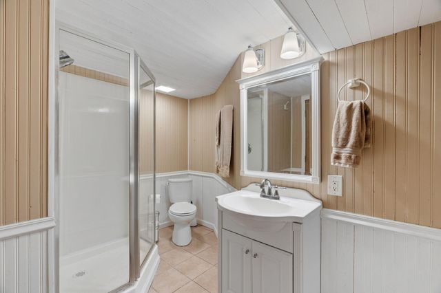 950 Blackoaks Lane, Anoka, MN 55303