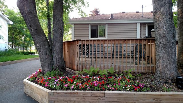 950 Blackoaks Lane, Anoka, MN 55303