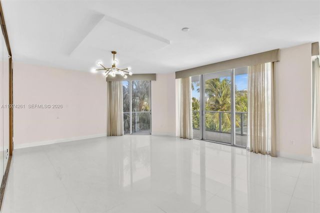 17301 Biscayne Blvd 210, North Miami Beach, FL 33160