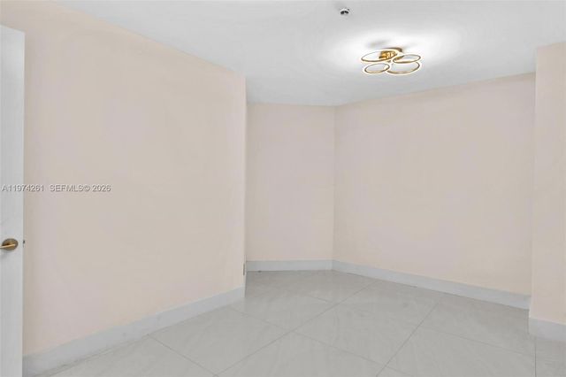 17301 Biscayne Blvd 210, North Miami Beach, FL 33160