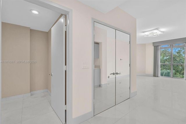 17301 Biscayne Blvd 210, North Miami Beach, FL 33160