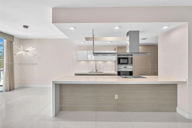 17301 Biscayne Blvd 210, North Miami Beach, FL 33160