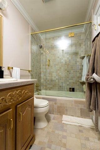 16329 Birwood Avenue, Beverly Hills, MI 48025