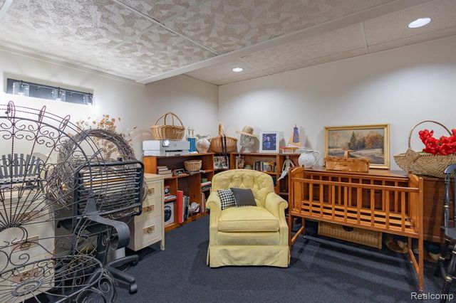 16329 Birwood Avenue, Beverly Hills, MI 48025