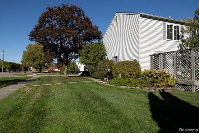 16329 Birwood Avenue, Beverly Hills, MI 48025