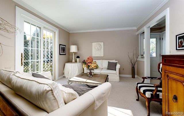 16329 Birwood Avenue, Beverly Hills, MI 48025