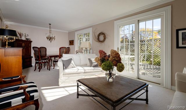 16329 Birwood Avenue, Beverly Hills, MI 48025