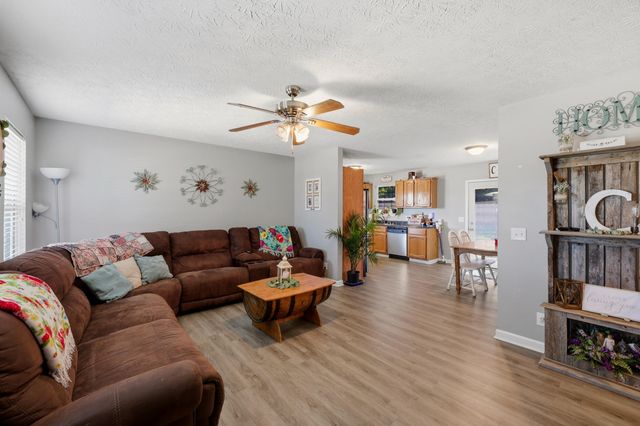 258 Hunter Ridge Drive, Lawrenceburg, KY 40342