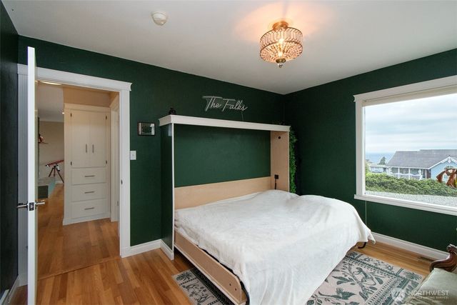 1720 W 8th Street, Port Angeles, WA 98363