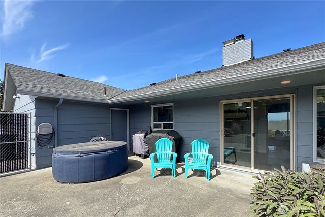 1720 W 8th Street, Port Angeles, WA 98363