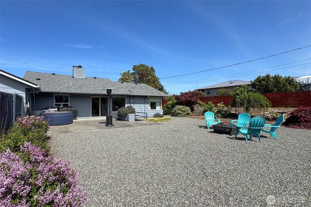 1720 W 8th Street, Port Angeles, WA 98363