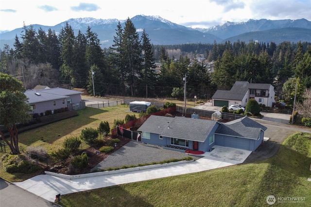 1720 W 8th Street, Port Angeles, WA 98363