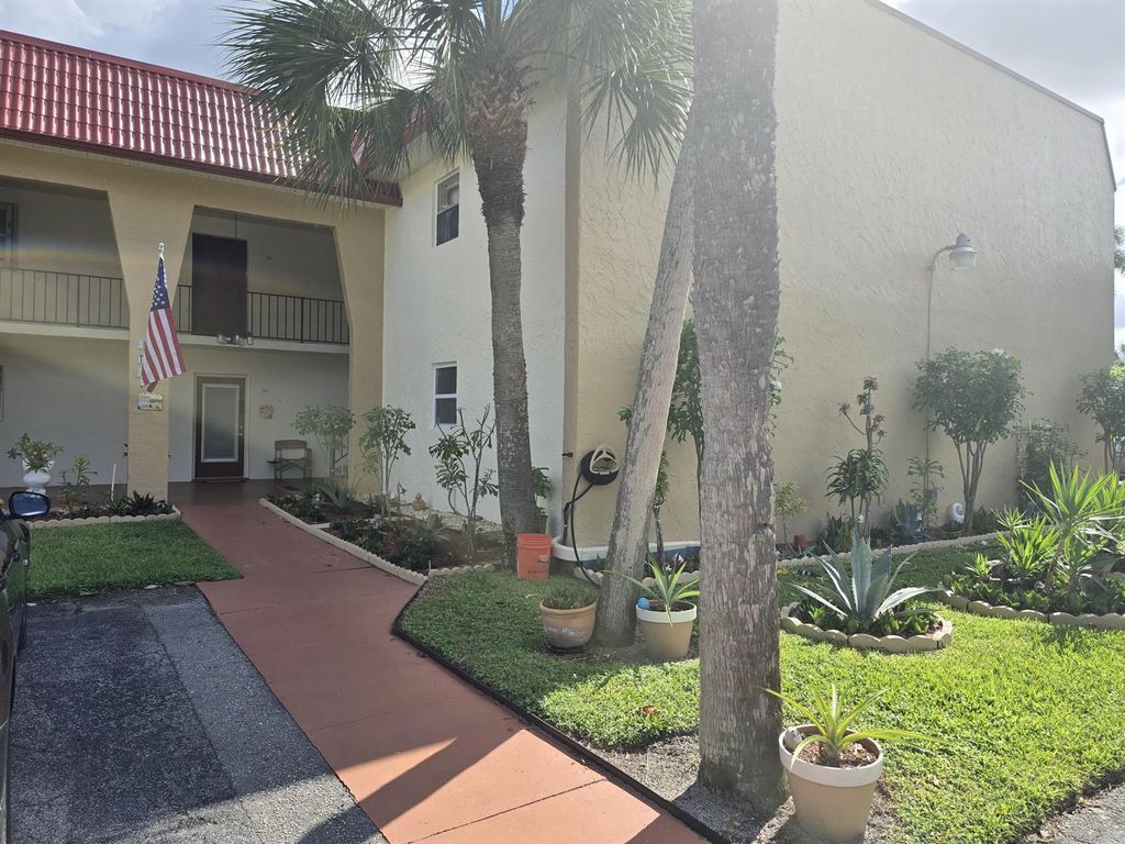 112 Lake Dora Drive, West Palm Beach, FL 33411