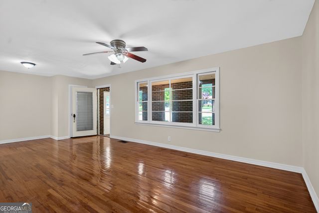 121 N Chilton Crescent, Lagrange, GA 30240