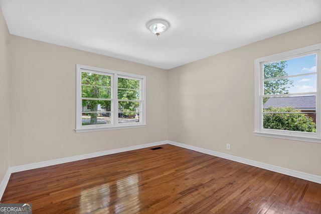 121 N Chilton Crescent, Lagrange, GA 30240