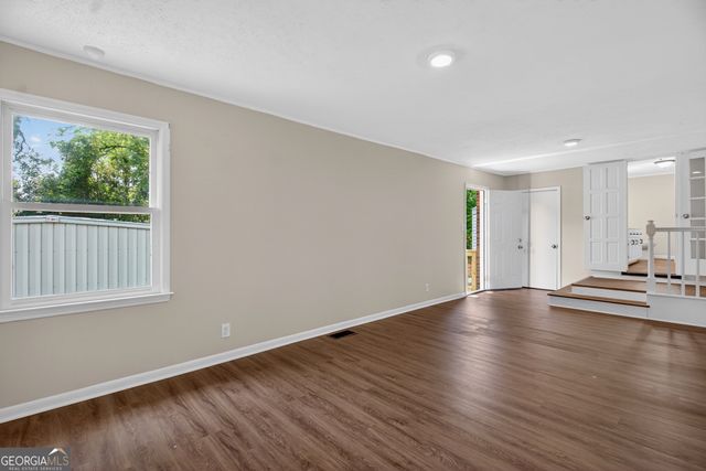 121 N Chilton Crescent, Lagrange, GA 30240