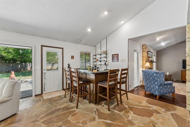 2008 Mistletoe Court, Edmond, OK 73034