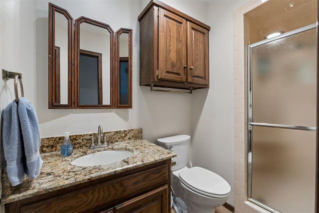 2008 Mistletoe Court, Edmond, OK 73034