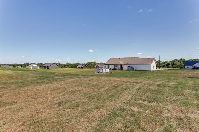 205 Altom Road, Springtown, TX 76082